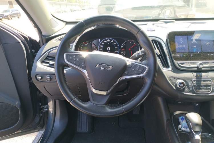 Used Chevrolet Malibu XL 2021 Redline 550T Automatic Smart Edition Steering Wheel