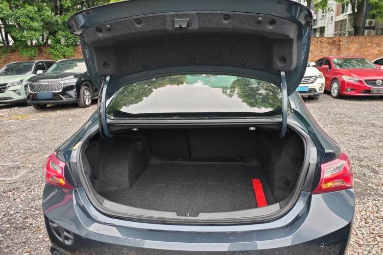 Used Chevrolet Malibu XL 2021 535T Automatic Sport Edition Trunk