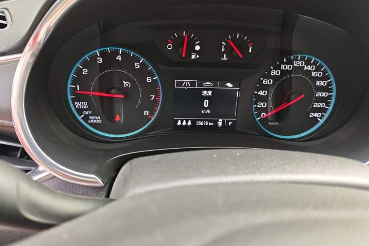 Used Chevrolet Malibu XL 2021 535T Automatic Sport Edition Odometer Close Up