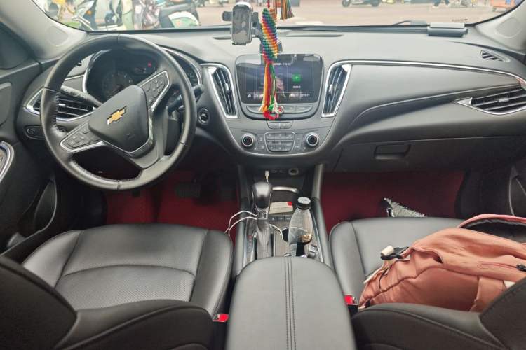 Used Chevrolet Malibu XL 2021 535T Automatic Sport Edition Center Console