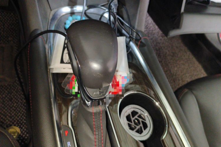 Used Chevrolet Malibu XL 2021 Redline 550T Automatic Smart Edition Gear Lever
