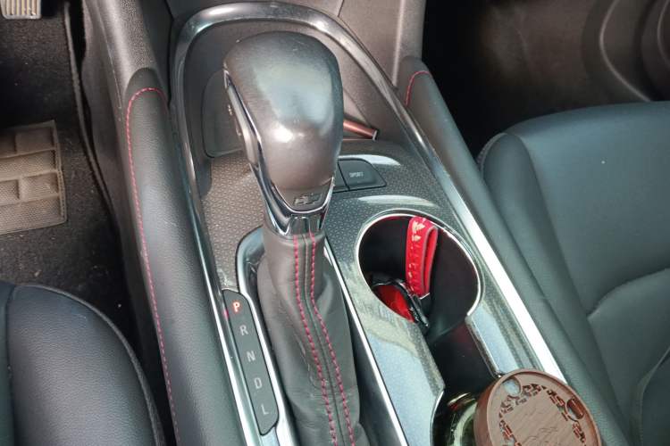 Used Chevrolet Malibu XL 2021 Redline 550T Automatic RuiLian Edition Gear Lever
