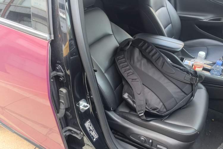 Used Chevrolet Malibu XL 2021 535T Automatic Sport Edition Right Front Seat