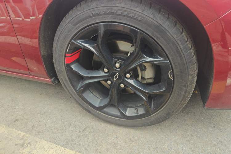 Used Chevrolet Malibu XL 2021 Redline 550T Automatic Sharp Edition Right Front Wheel Hub
