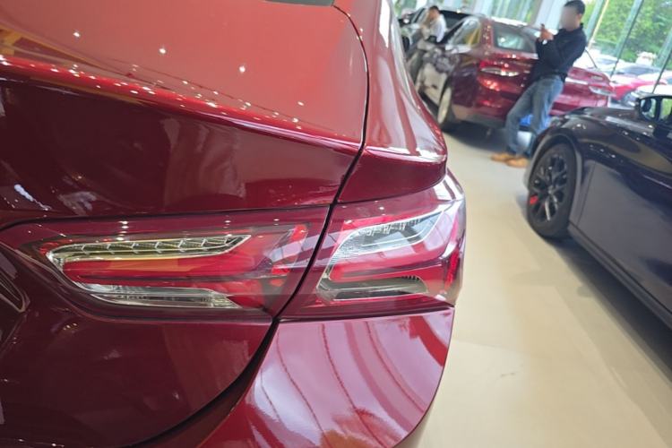Used Chevrolet Malibu XL 2021 Redline 550T Automatic Smart Edition Right Rear Taillight