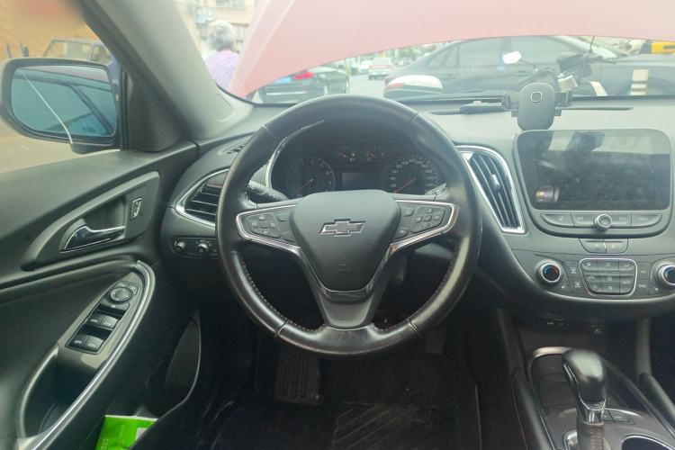Used Chevrolet Malibu XL 2021 Redline 550T Automatic Sharp Edition Steering Wheel