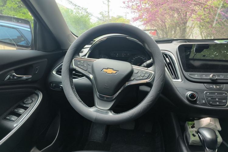 Used Chevrolet Malibu XL 2021 535T Automatic Sport Edition Steering Wheel