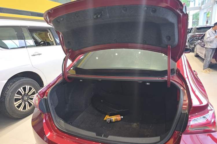 Used Chevrolet Malibu XL 2021 Redline 550T Automatic Smart Edition Trunk