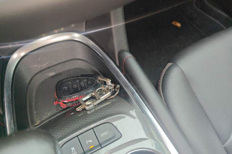 Used Chevrolet Malibu XL 2021 Redline 550T Automatic Sharp Edition Vehicle Key
