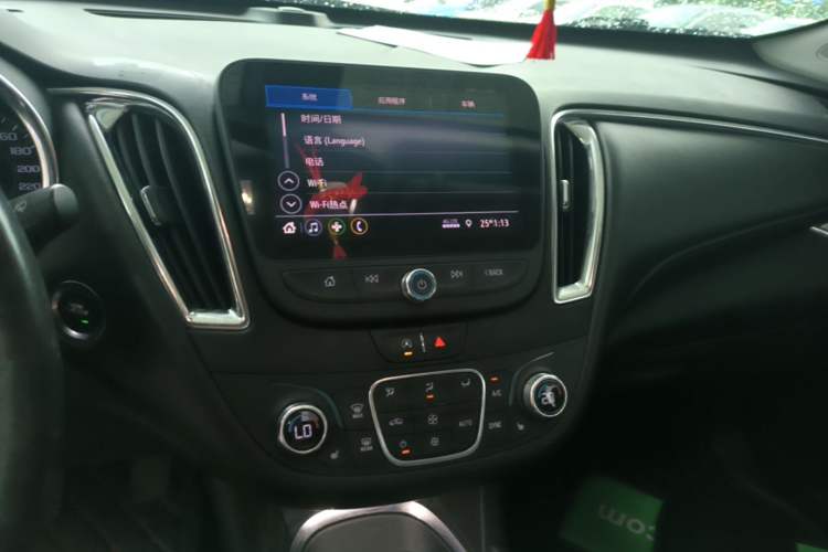 Used Chevrolet Malibu XL 2021 535T Automatic Sport Edition Audio And AC Panel