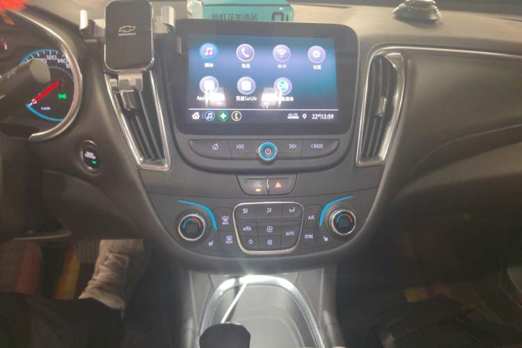 Used Chevrolet Malibu XL 2021 535T Automatic Sport Edition Audio And AC Panel