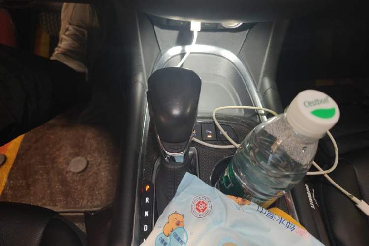 Used Chevrolet Malibu XL 2021 535T Automatic Sport Edition Gear Lever