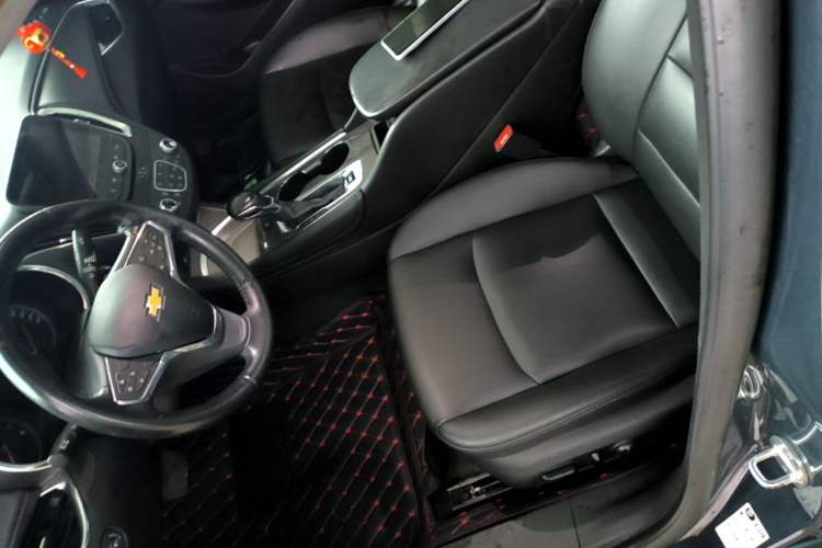 Used Chevrolet Malibu XL 2021 535T Automatic Sport Edition Left Front Seat