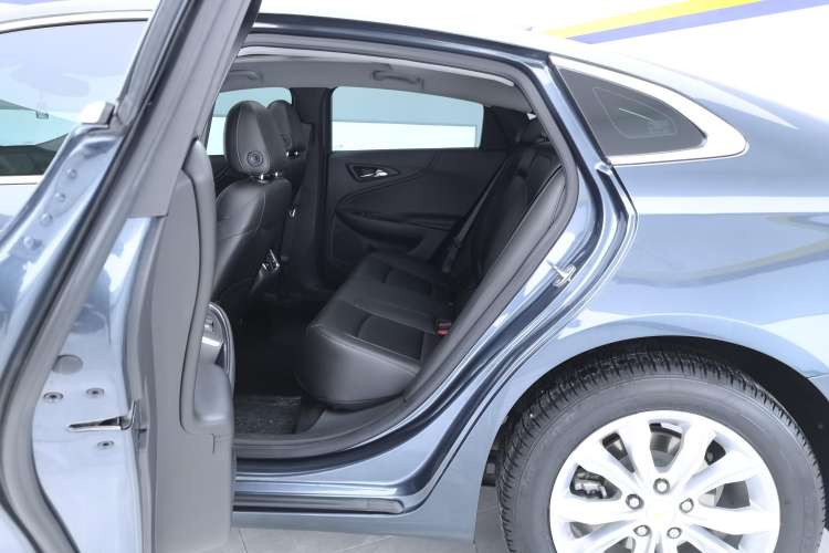 Used Chevrolet Malibu XL 2021 535T Automatic Sport Edition Left Rear Seat