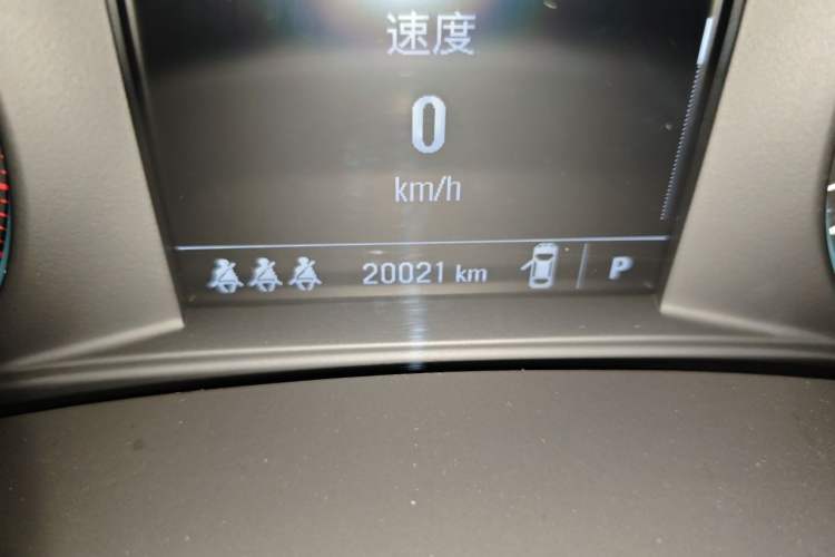 Used Chevrolet Malibu XL 2021 535T Automatic Sport Edition Odometer Close Up