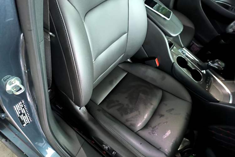 Used Chevrolet Malibu XL 2021 535T Automatic Sport Edition Right Front Seat