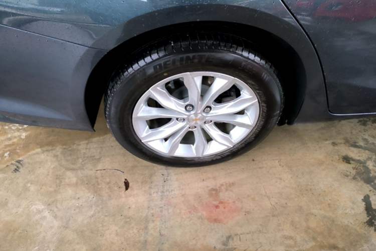 Used Chevrolet Malibu XL 2021 535T Automatic Sport Edition Right Rear Wheel Hub