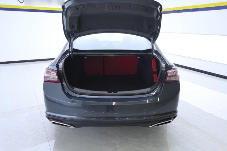 Used Chevrolet Malibu XL 2021 535T Automatic Sport Edition Trunk