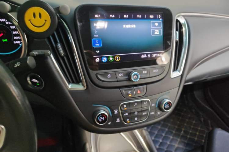 Used Chevrolet Malibu XL 2021 535T Automatic Sport Edition Audio And AC Panel