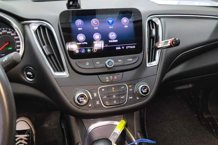 Used Chevrolet Malibu XL 2021 535T Automatic Sport Edition Audio And AC Panel