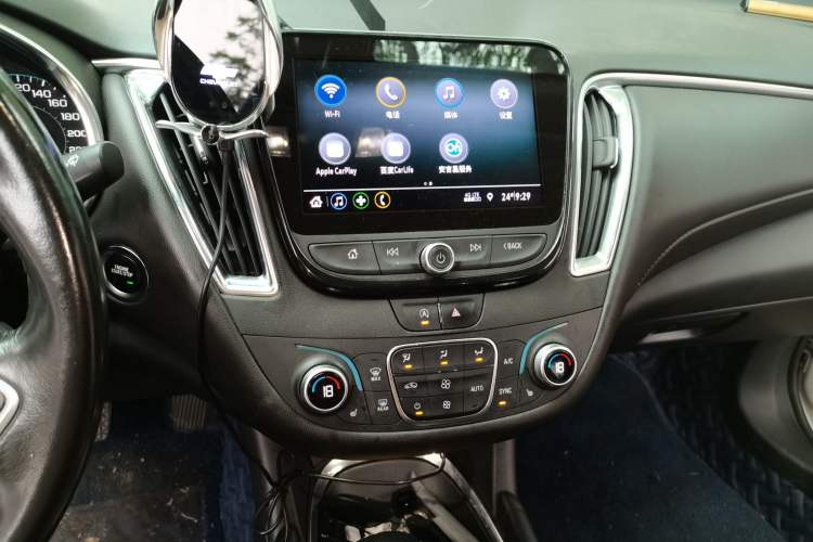 Used Chevrolet Malibu XL 2021 535T Automatic RuiLian Edition Audio And AC Panel