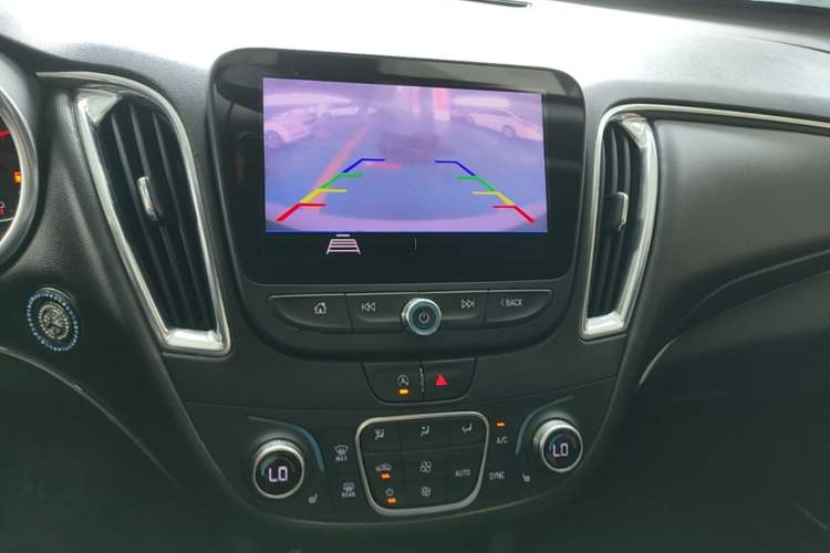 Used Chevrolet Malibu XL 2021 535T Automatic Sport Edition Audio And AC Panel