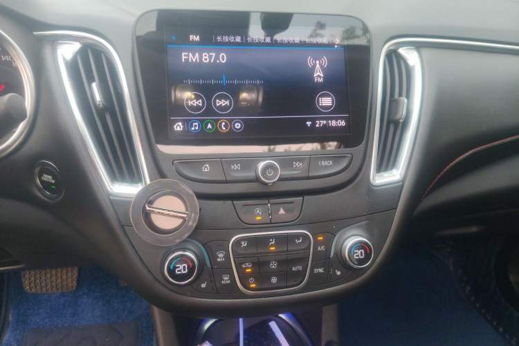 Used Chevrolet Malibu XL 2021 Redline 550T Automatic Sharp Edition Audio And AC Panel