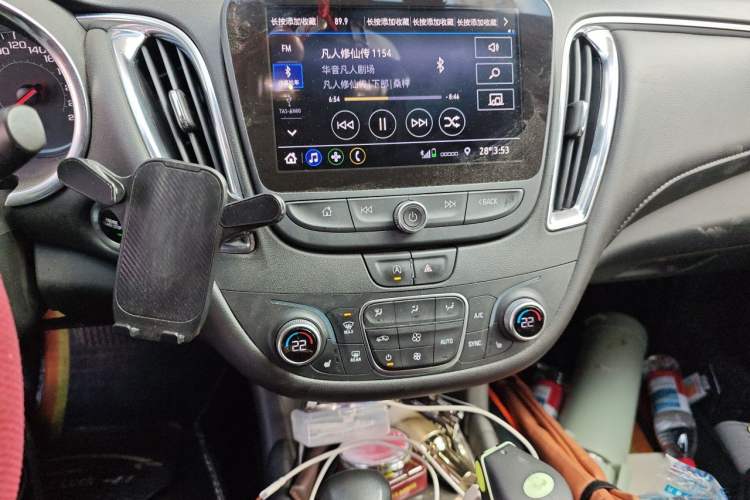Used Chevrolet Malibu XL 2021 535T Automatic Sport Edition Audio And AC Panel