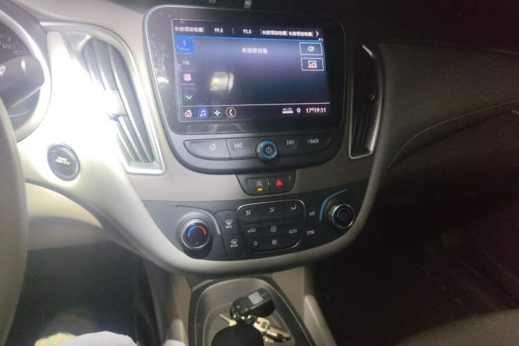 Used Chevrolet Malibu XL 2021 535T Automatic Sharp Edition Audio And AC Panel