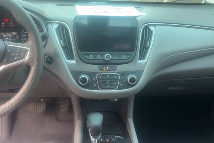 Used Chevrolet Malibu XL 2021 535T Automatic Sharp Edition Audio And AC Panel