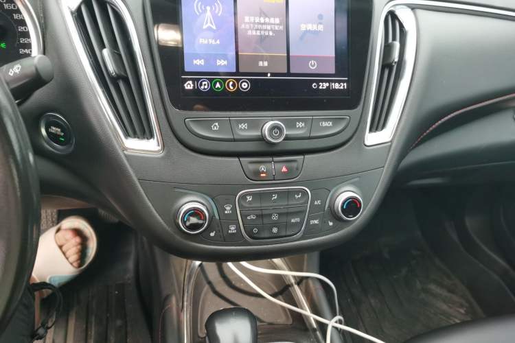 Used Chevrolet Malibu XL 2021 Redline 550T Automatic Sharp Edition Audio And AC Panel