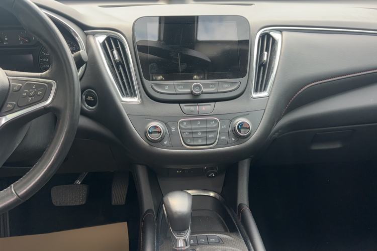 Used Chevrolet Malibu XL 2021 Redline 550T Automatic Sharp Edition Audio And AC Panel