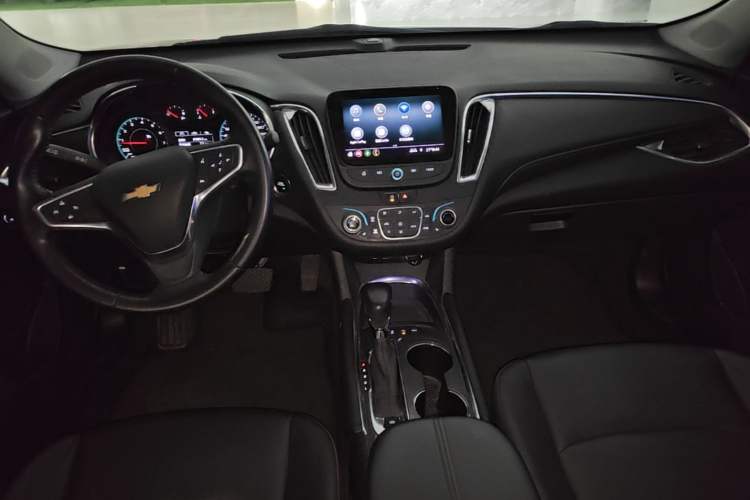 Used Chevrolet Malibu XL 2021 535T Automatic Sport Edition Center Console