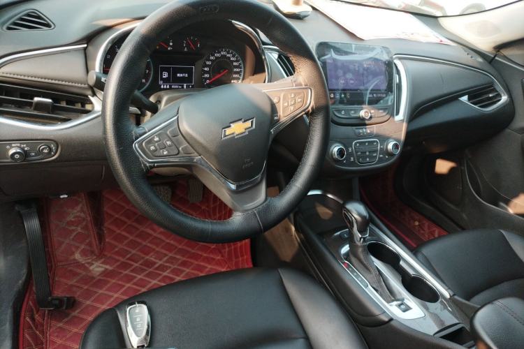 Used Chevrolet Malibu XL 2021 535T Automatic Sport Edition Center Console