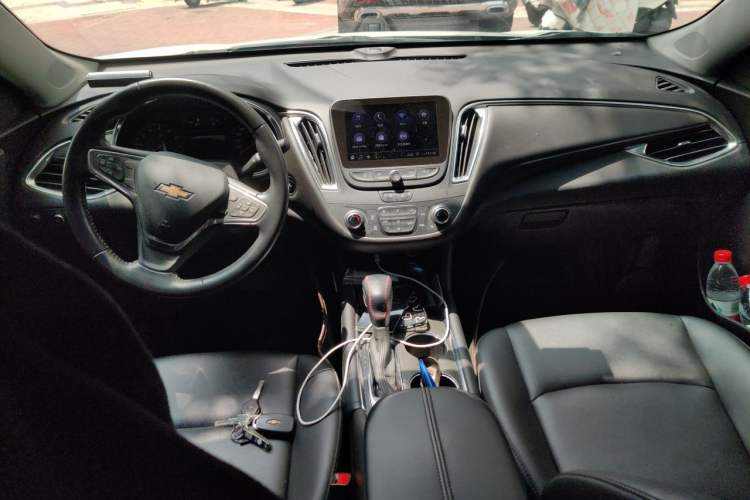 Used Chevrolet Malibu XL 2021 535T Automatic Sport Edition Center Console