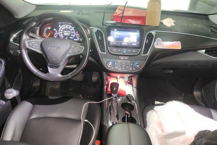 Used Chevrolet Malibu XL 2021 Redline 550T Automatic RuiLian Edition Center Console