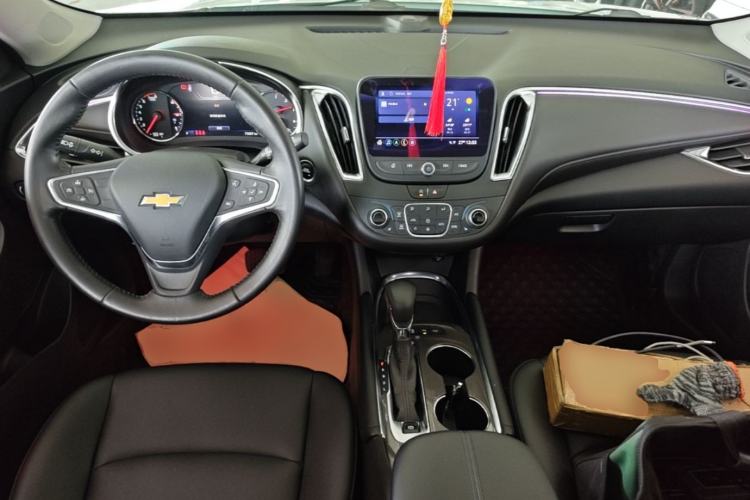 Used Chevrolet Malibu XL 2021 535T Automatic RuiLian Edition Center Console