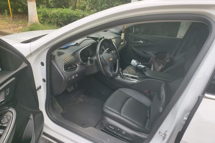 Used Chevrolet Malibu XL 2021 535T Automatic Sport Edition Driver Seat