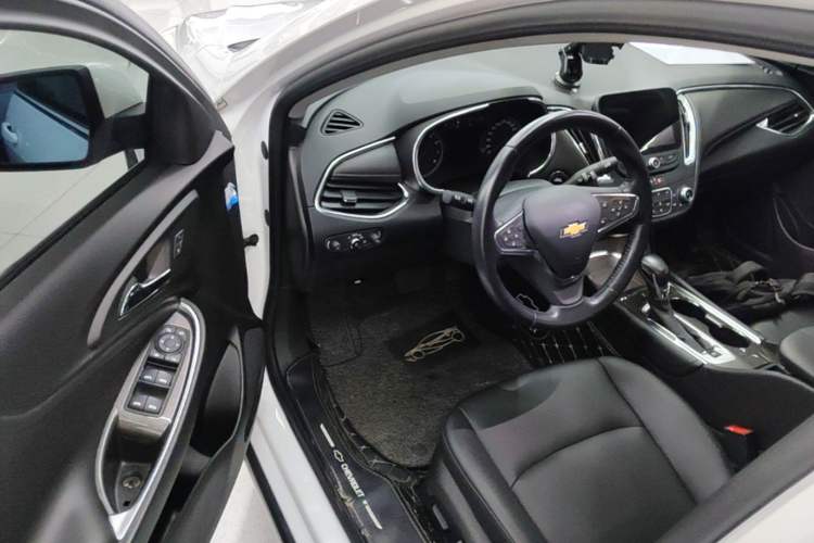Used Chevrolet Malibu XL 2021 535T Automatic Sport Edition Driver Seat
