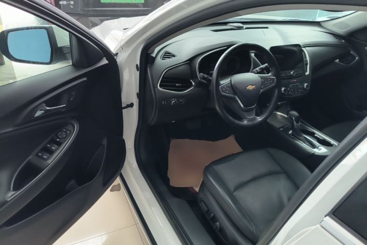 Used Chevrolet Malibu XL 2021 535T Automatic Sport Edition Driver Seat