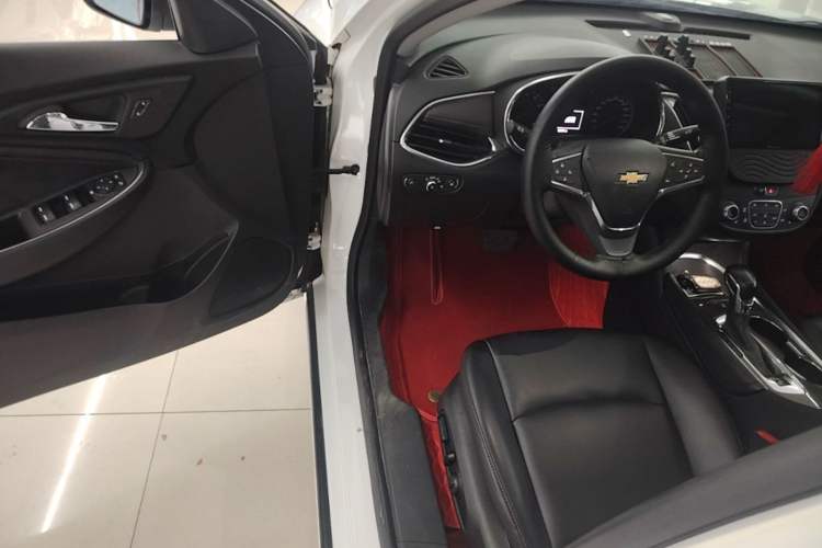 Used Chevrolet Malibu XL 2021 535T Automatic Sport Edition Driver Seat