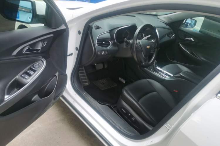 Used Chevrolet Malibu XL 2021 535T Automatic Sport Edition Driver Seat