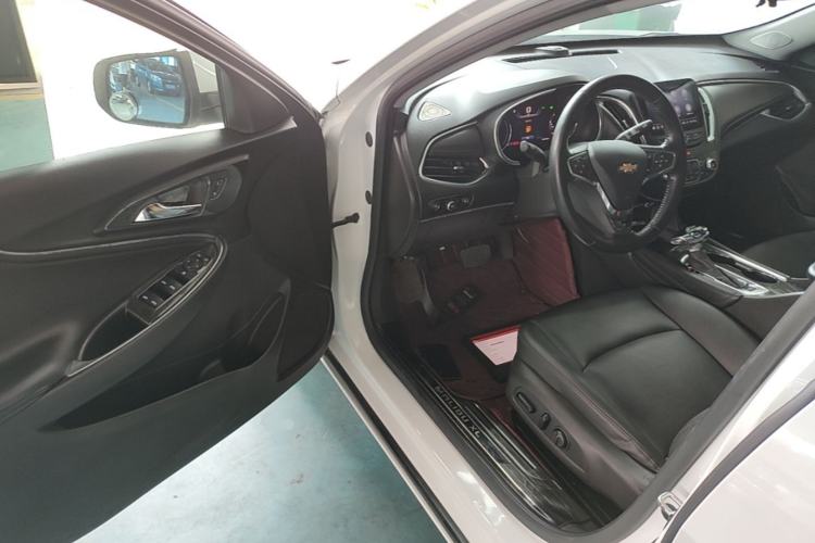 Used Chevrolet Malibu XL 2021 535T Automatic Sport Edition Driver Seat