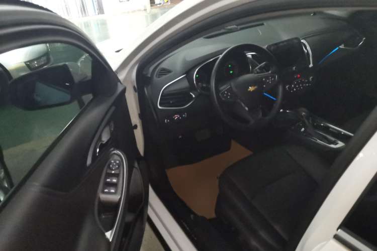 Used Chevrolet Malibu XL 2021 535T Automatic Sport Edition Driver Seat