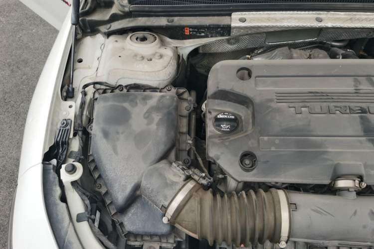 Used Chevrolet Malibu XL 2021 Redline 550T Automatic Sharp Edition Engine Bay Right
