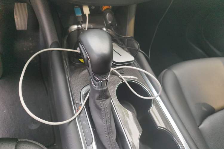 Used Chevrolet Malibu XL 2021 535T Automatic Sport Edition Gear Lever