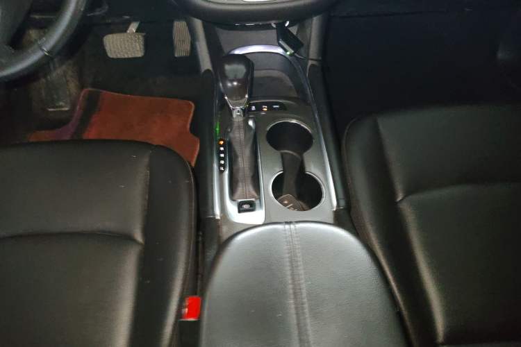 Used Chevrolet Malibu XL 2021 535T Automatic Sport Edition Gear Lever
