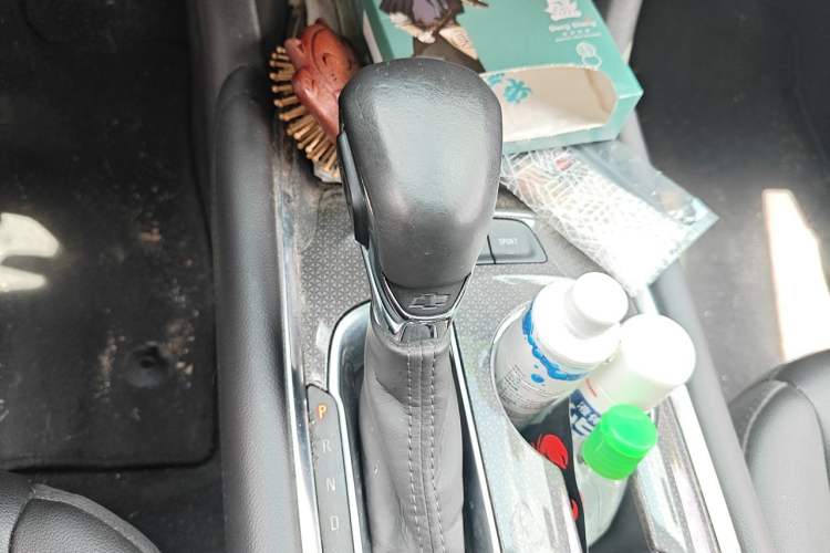 Used Chevrolet Malibu XL 2021 535T Automatic Sport Edition Gear Lever