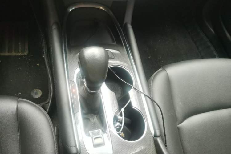 Used Chevrolet Malibu XL 2021 535T Automatic Sport Edition Gear Lever