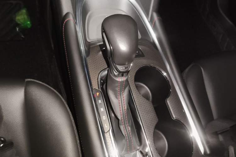 Used Chevrolet Malibu XL 2021 Redline 550T Automatic RuiLian Edition Gear Lever